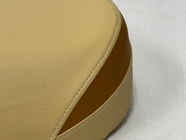 画像2: Cifmo(シフモ) CT125シートカバー ハンターカブシートカバー【ベージュ/ブラウン】(被せるだけの簡単装着) 日本製シートカバー【全国送料無料】 (2)