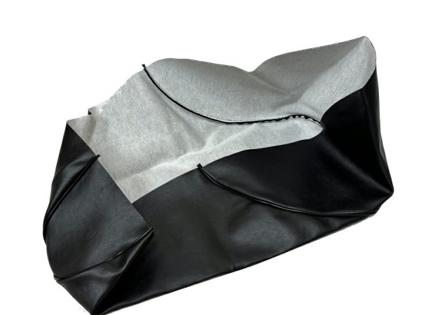 画像2: Cifmo(シフモ) ジェンマ50(タッカー) シートカバー 黒 張替タイプ 安心の日本製 高品質 シートリペア CIF-76884 【送料無料 一部地域除く】 (2)