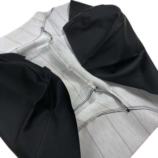 画像2: Cifmo(シフモ) フォーサイトSE(MF04) シートカバー 黒 張替タイプ 安心の日本製 高品質 シートリペア CIF-75368 【送料無料 一部地域除く】 (2)